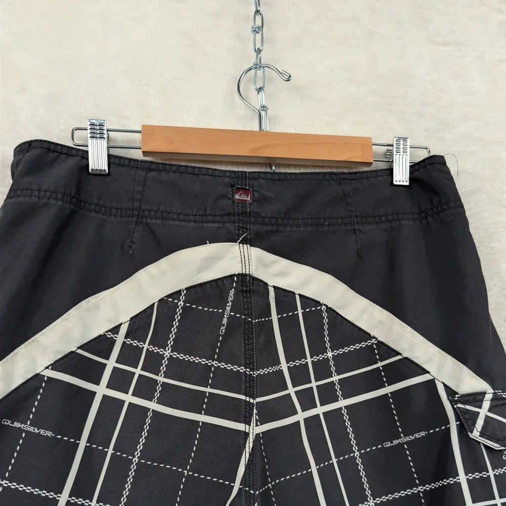 Quiksilver tagged 34